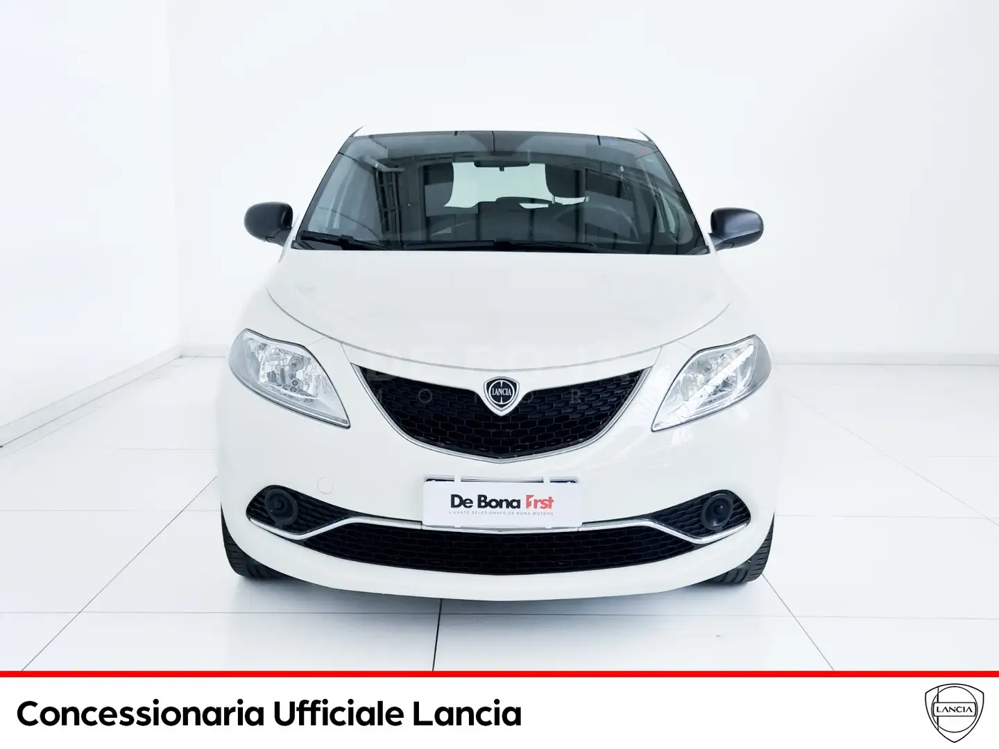 Lancia Ypsilon 1.2 silver 69cv Wit - 2