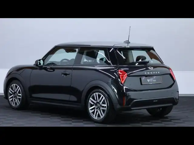 MINI Hatch view 7