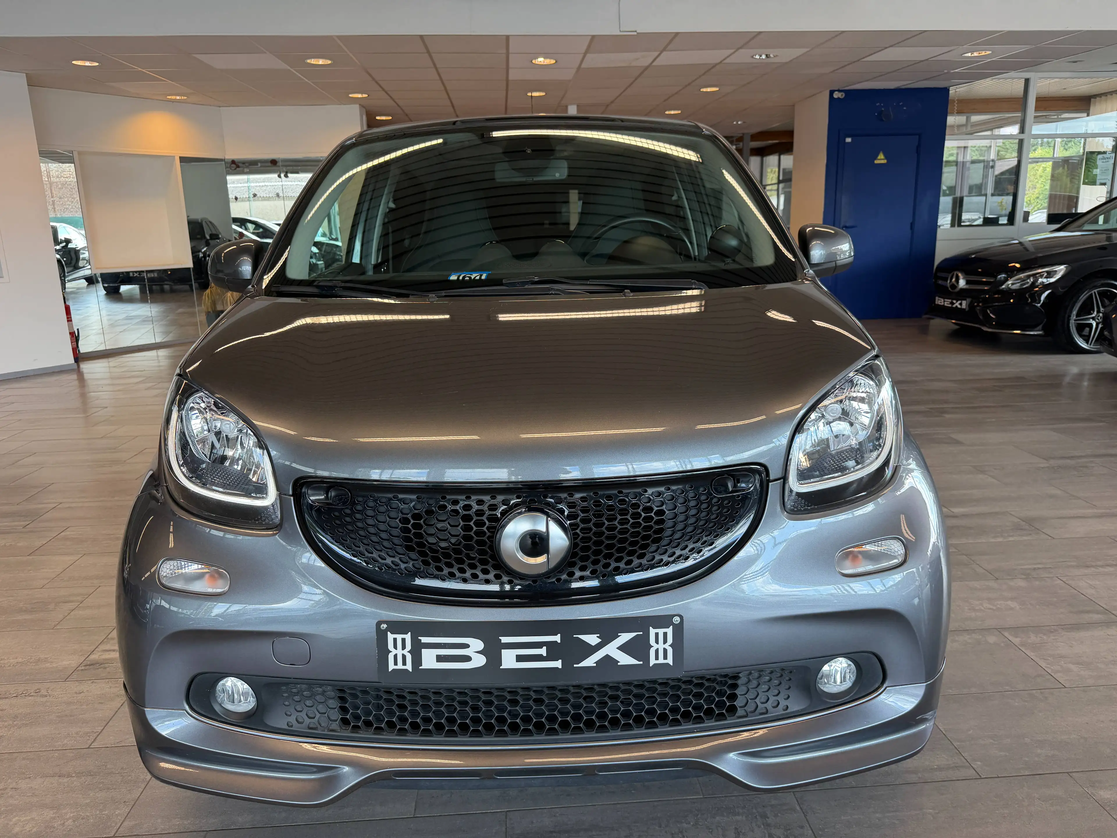 smart forFour Forfour 0.9 Turbo*BRABUS*1ERPROP*GARANTIE12MOIS*BOITE AUTO* TOIT PANO*CLIM*CUIR*LED* — photo 5