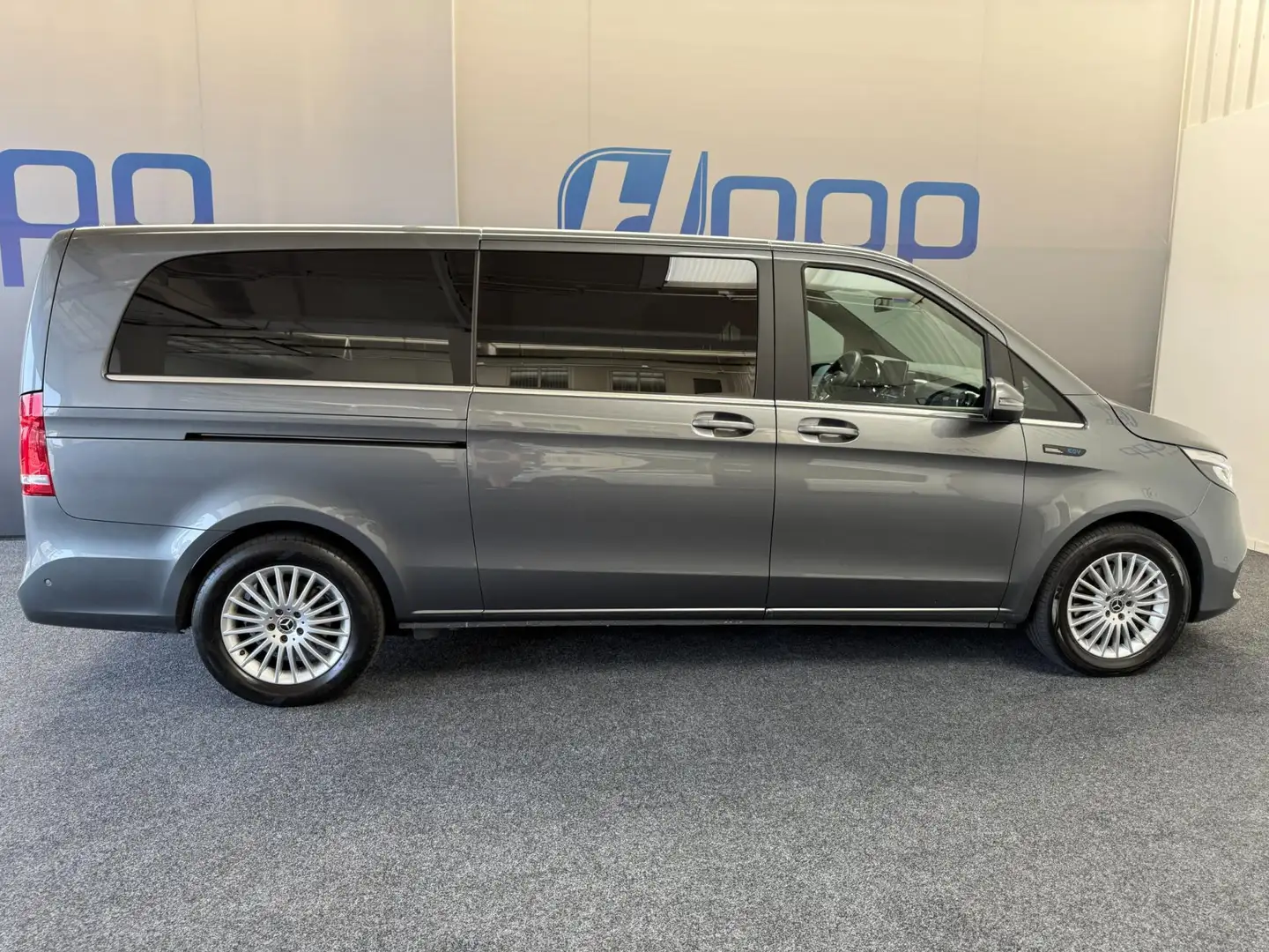 Mercedes-Benz EQV 300 L3 - 8 Pers. - 360 - Elec. Schuifd. - Leer - Veel Grijs - 2