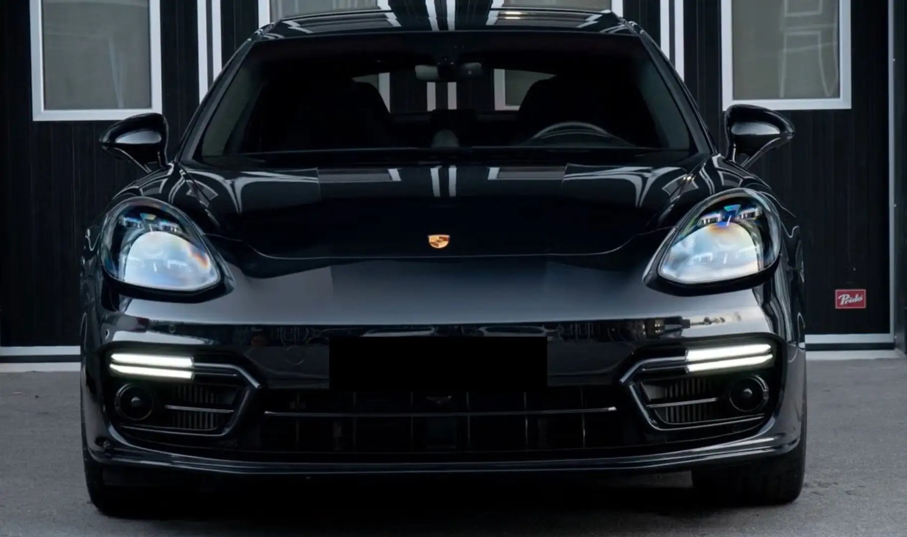 Porsche Panamera 4 E-Hybrid Platinum Edition Schwarz - 2