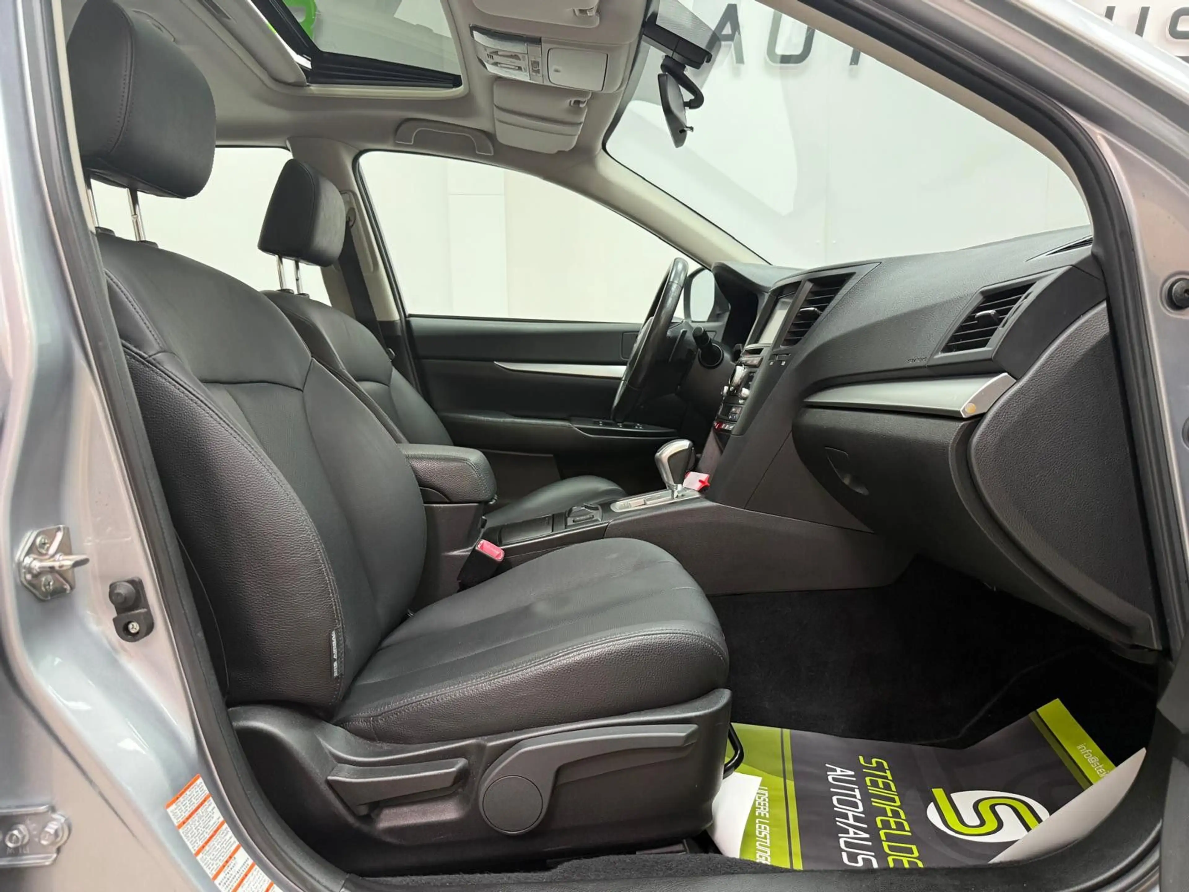 Subaru Legacy Kombi/ Outback/Navi/Schiebedach/Memory/ — photo 14