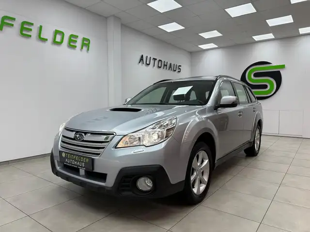 Subaru Outback view 3