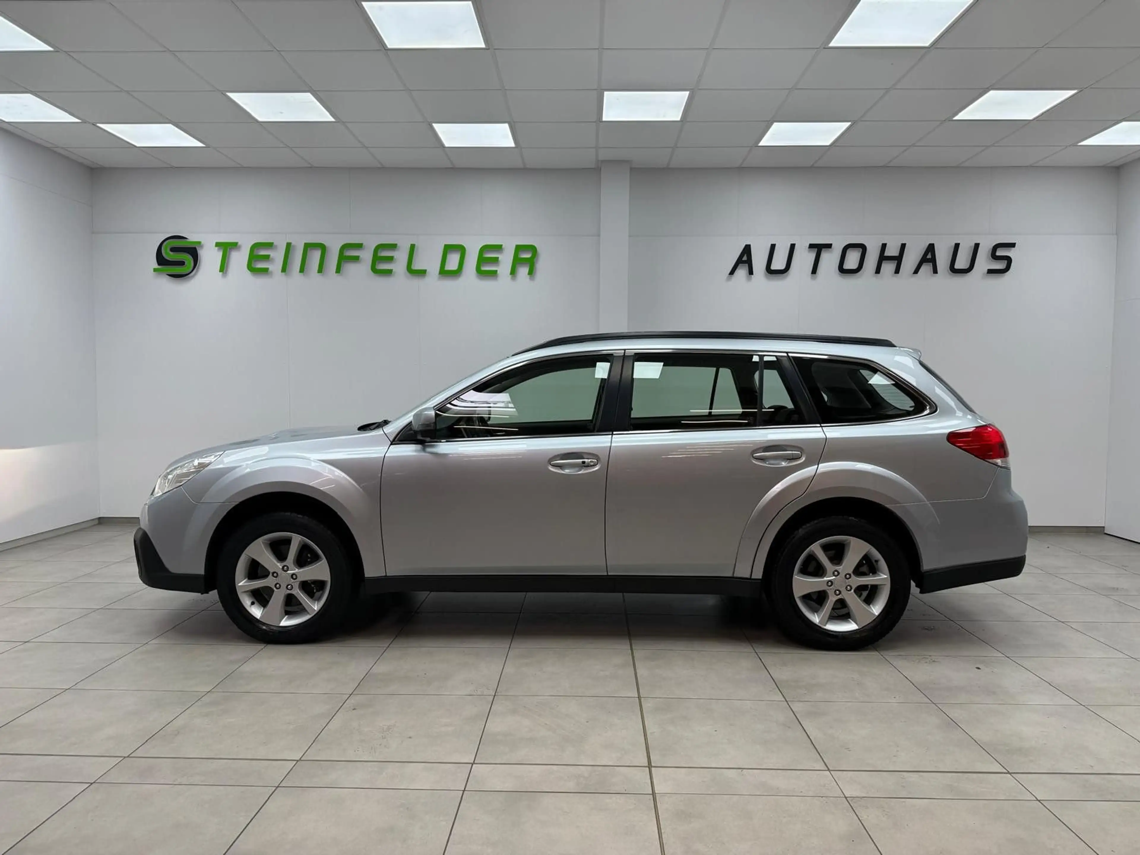 Subaru Legacy Kombi/ Outback/Navi/Schiebedach/Memory/ — photo 8