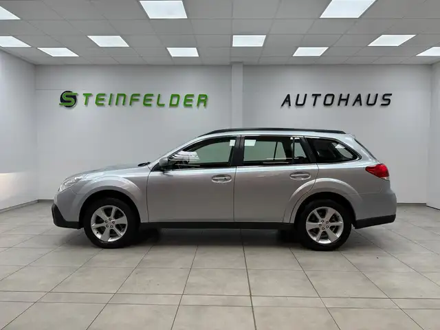 Subaru Outback view 8