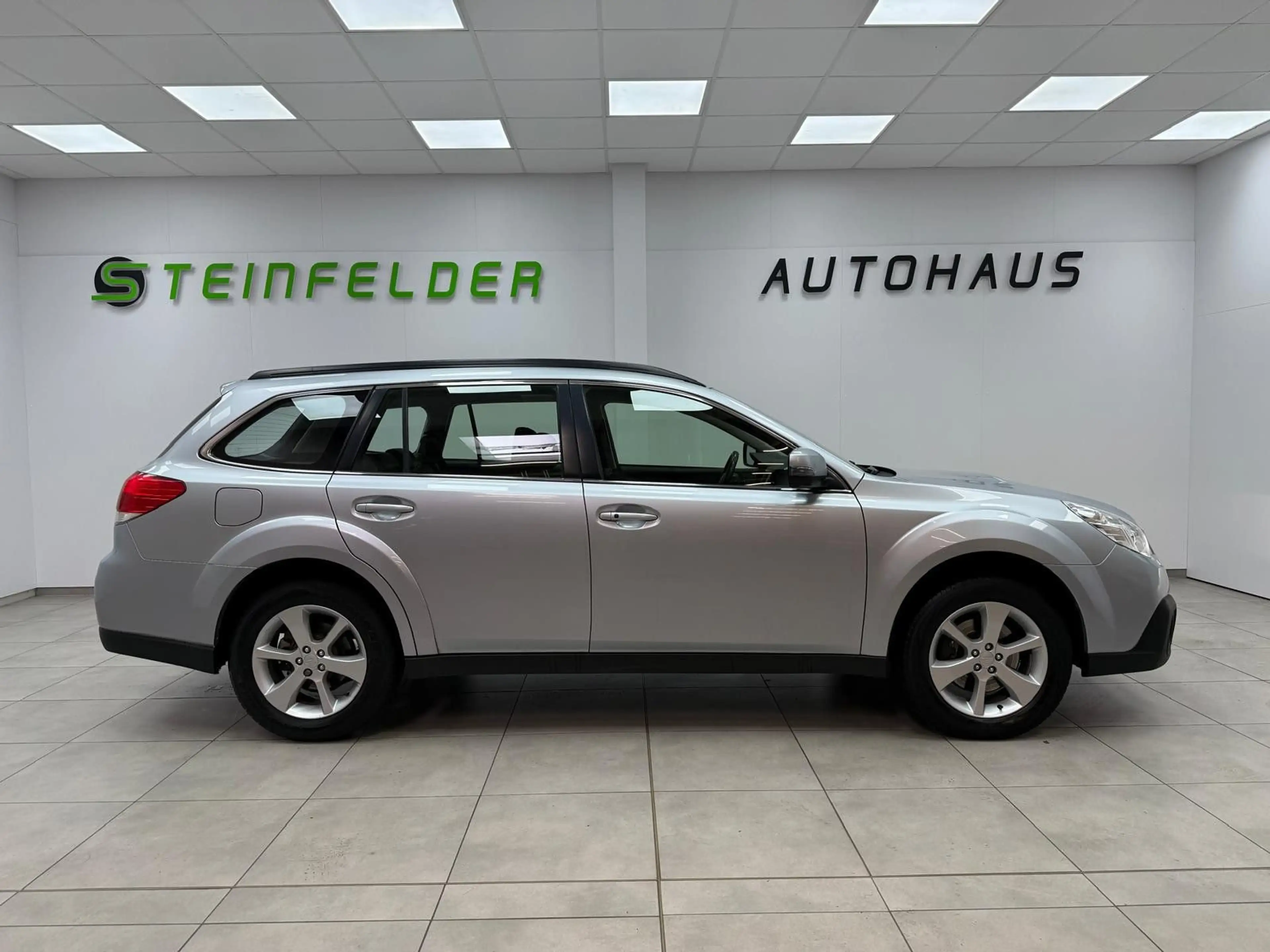 Subaru Legacy Kombi/ Outback/Navi/Schiebedach/Memory/ — photo 7