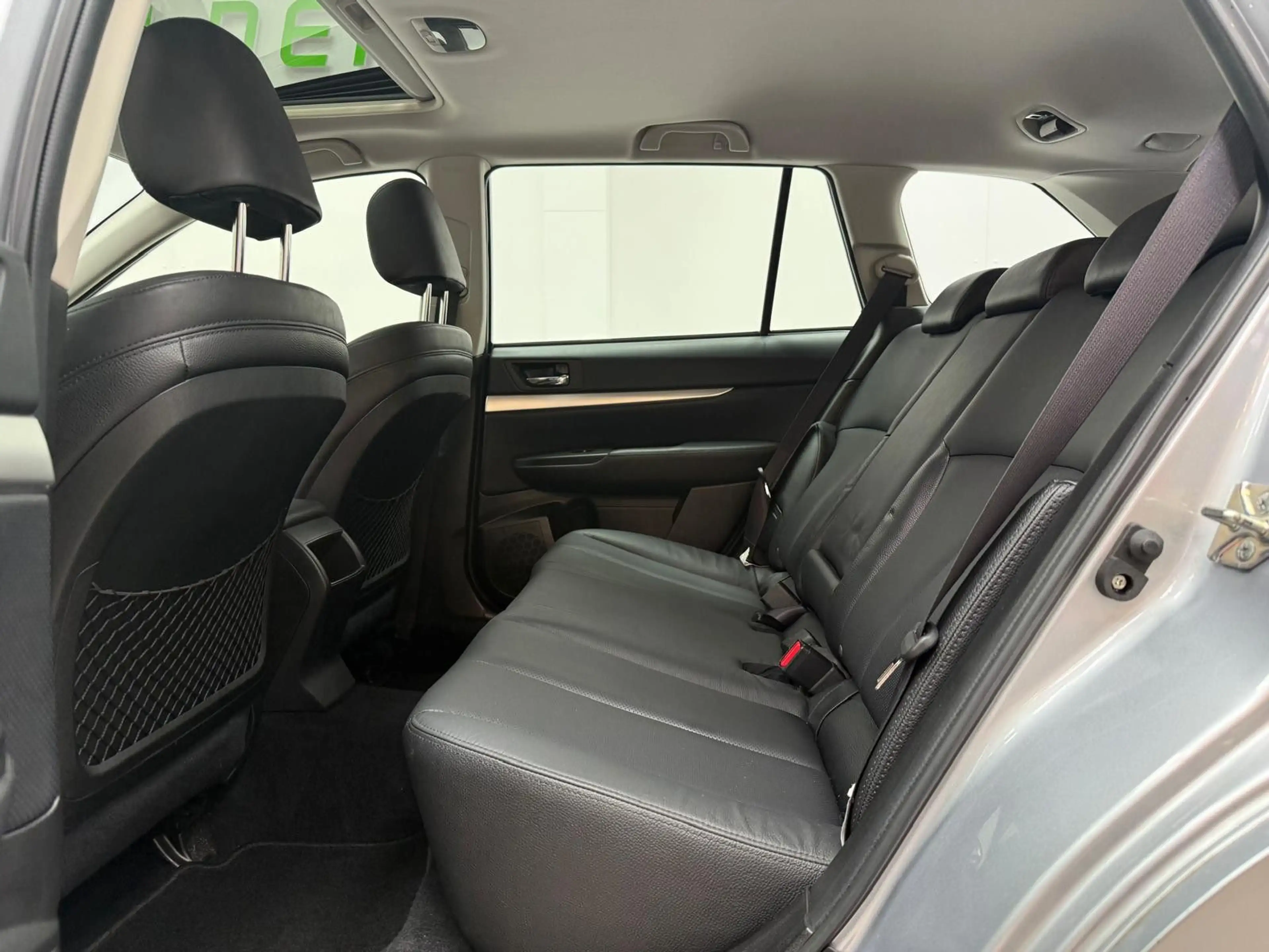 Subaru Legacy Kombi/ Outback/Navi/Schiebedach/Memory/ — photo 11