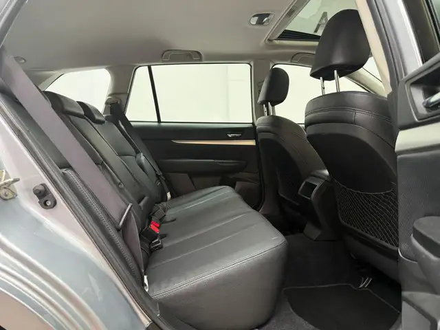 Subaru Outback view 13
