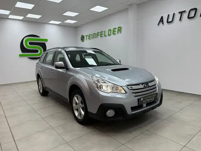 Subaru Legacy Kombi/ Outback/Navi/Schiebedach/Memory/