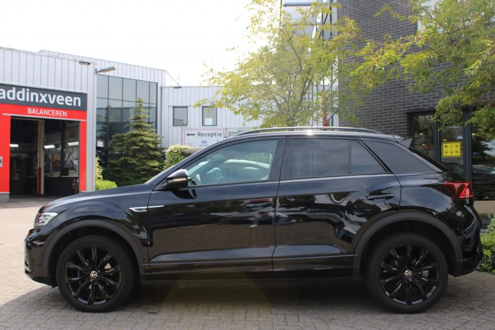 Volkswagen T-Roc 1.5 TSI R-Line DSG Black Style Virtual/Navi/18"/Ca Zwart - 2