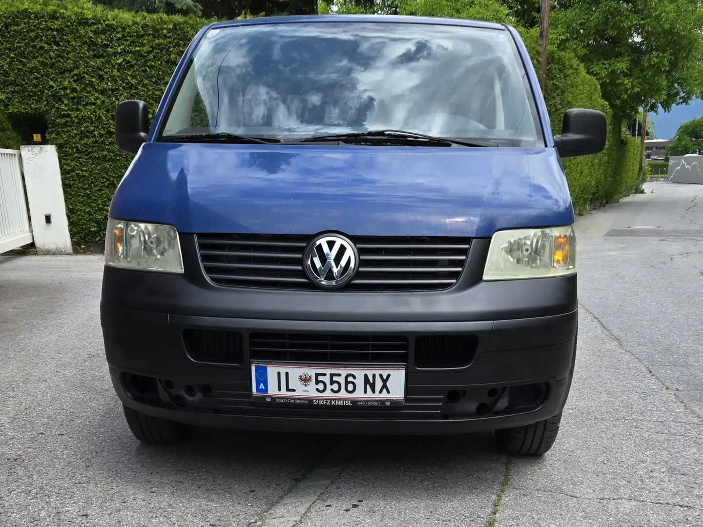 Volkswagen T5 Transporter 2,5 L TDI Blau - 2