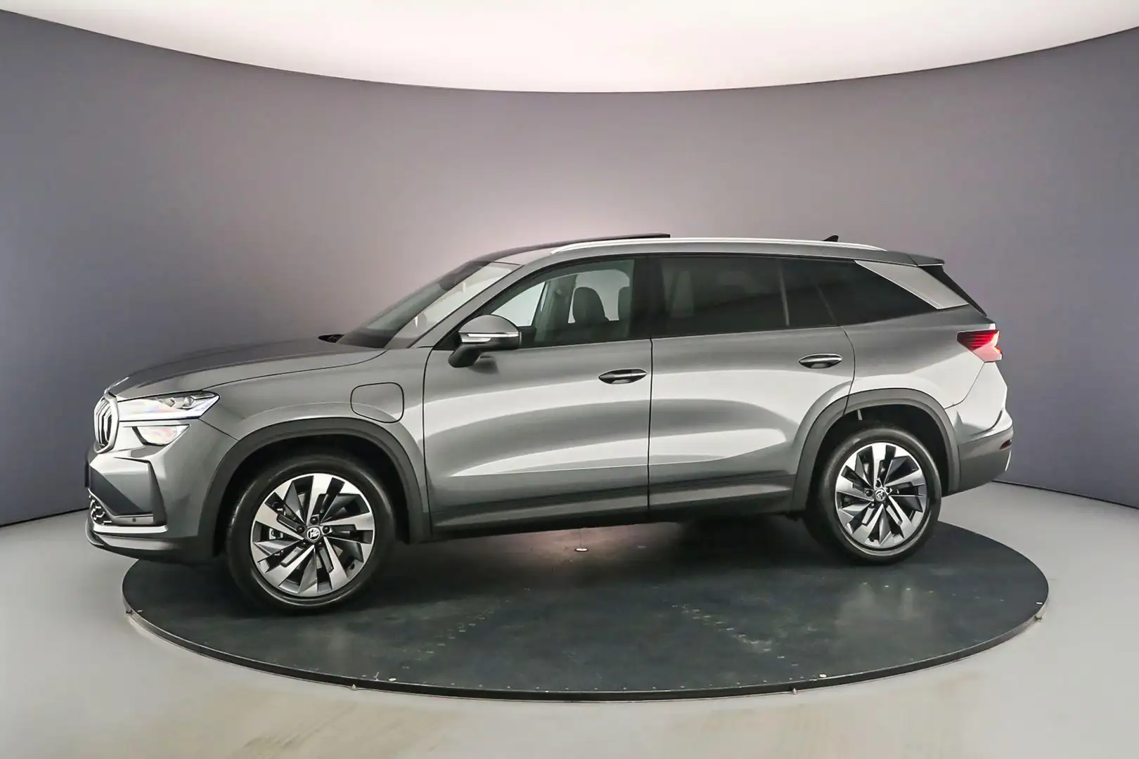 Skoda Kodiaq Business Edition 1.5 TSI PHEV 204pk DSG Automaat P Gris - 2