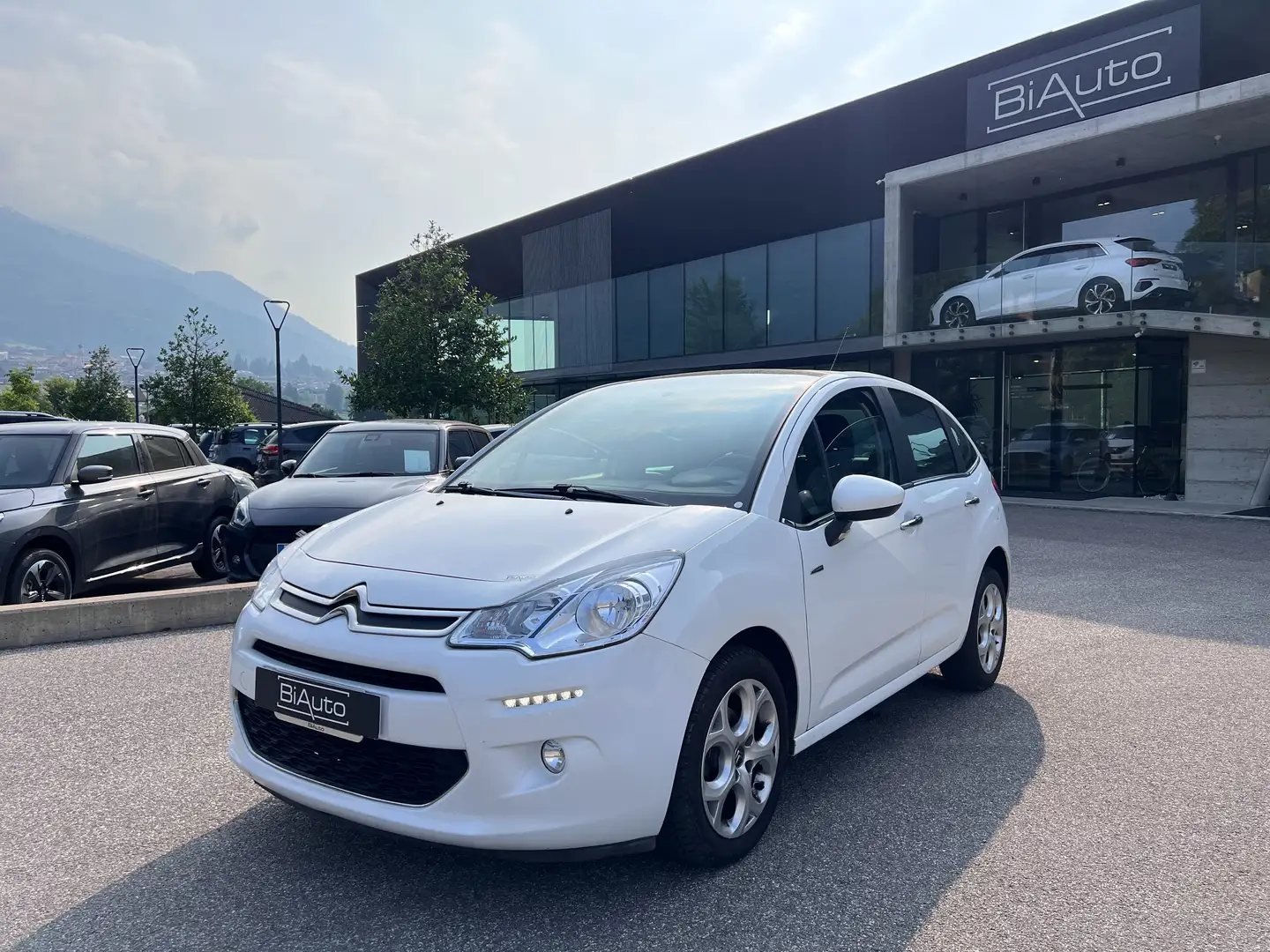Citroen C3 1.2 PURETECH 82CV ACTIVE TETTO PANORAMICO Blanc - 1