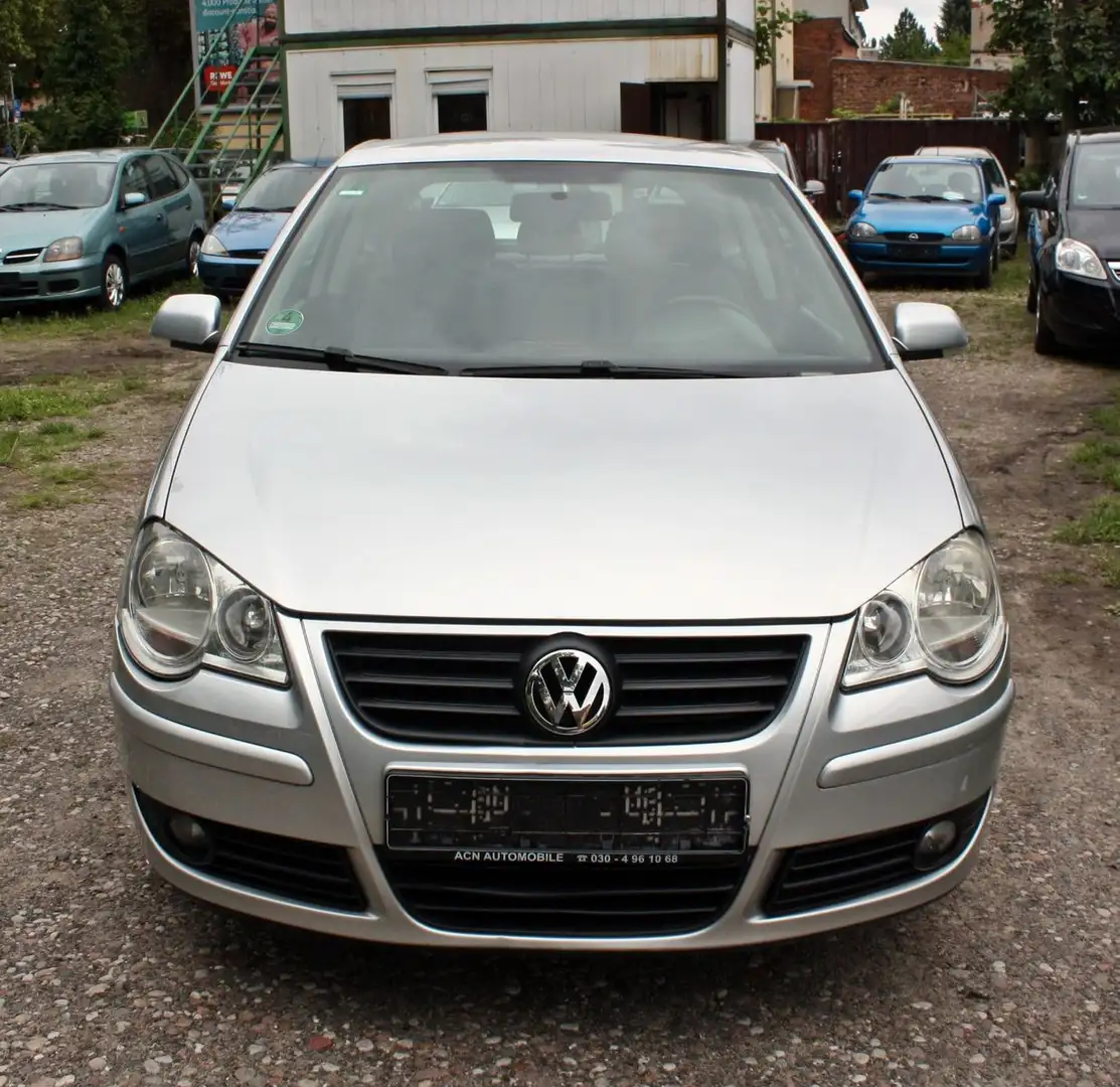 Volkswagen Polo IV Comfortline/TÜV/AU 06/2027 Argent - 2