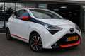 Toyota Aygo 1.0 VVT-i x-cite CABRIO / LM / APPLE CARPLAY Wit - thumbnail 2