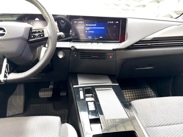 Opel Astra view 11