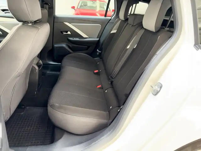 Opel Astra view 15