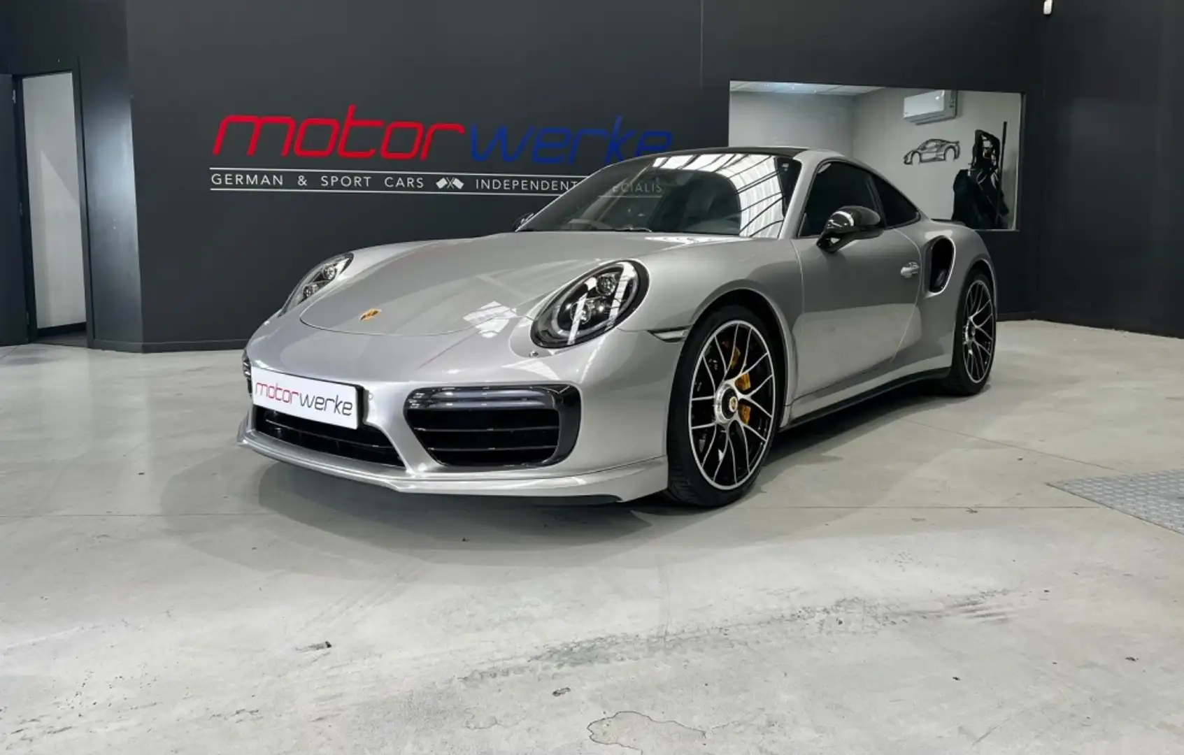 Porsche 991 Turbo S Coupé PDK Plateado - 1