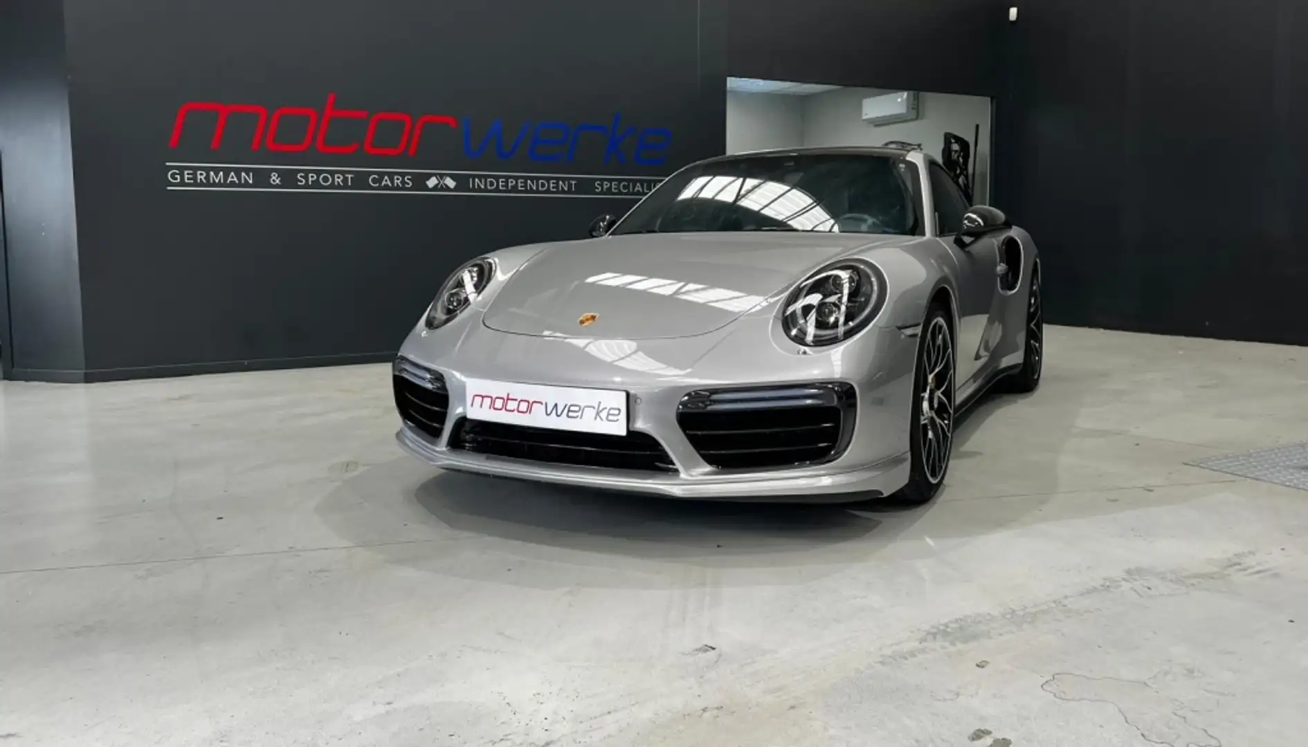 Porsche 991 Turbo S Coupé PDK Plateado - 2