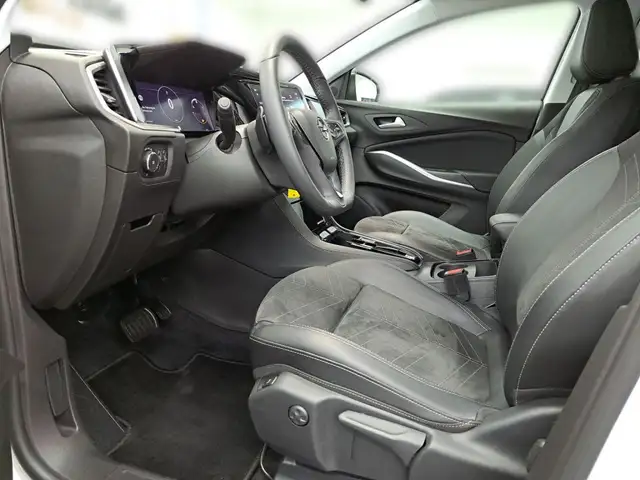 Opel Grandland view 8