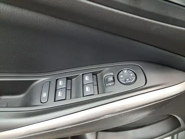 Opel Grandland view 10