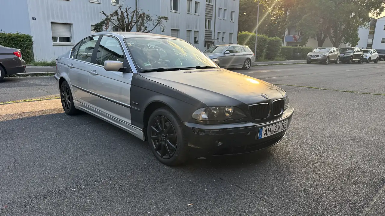 BMW 320i, foto 6