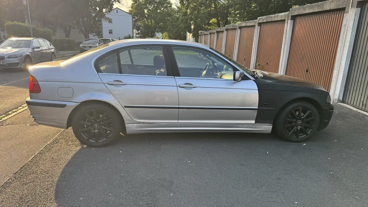 BMW 320i, foto 5