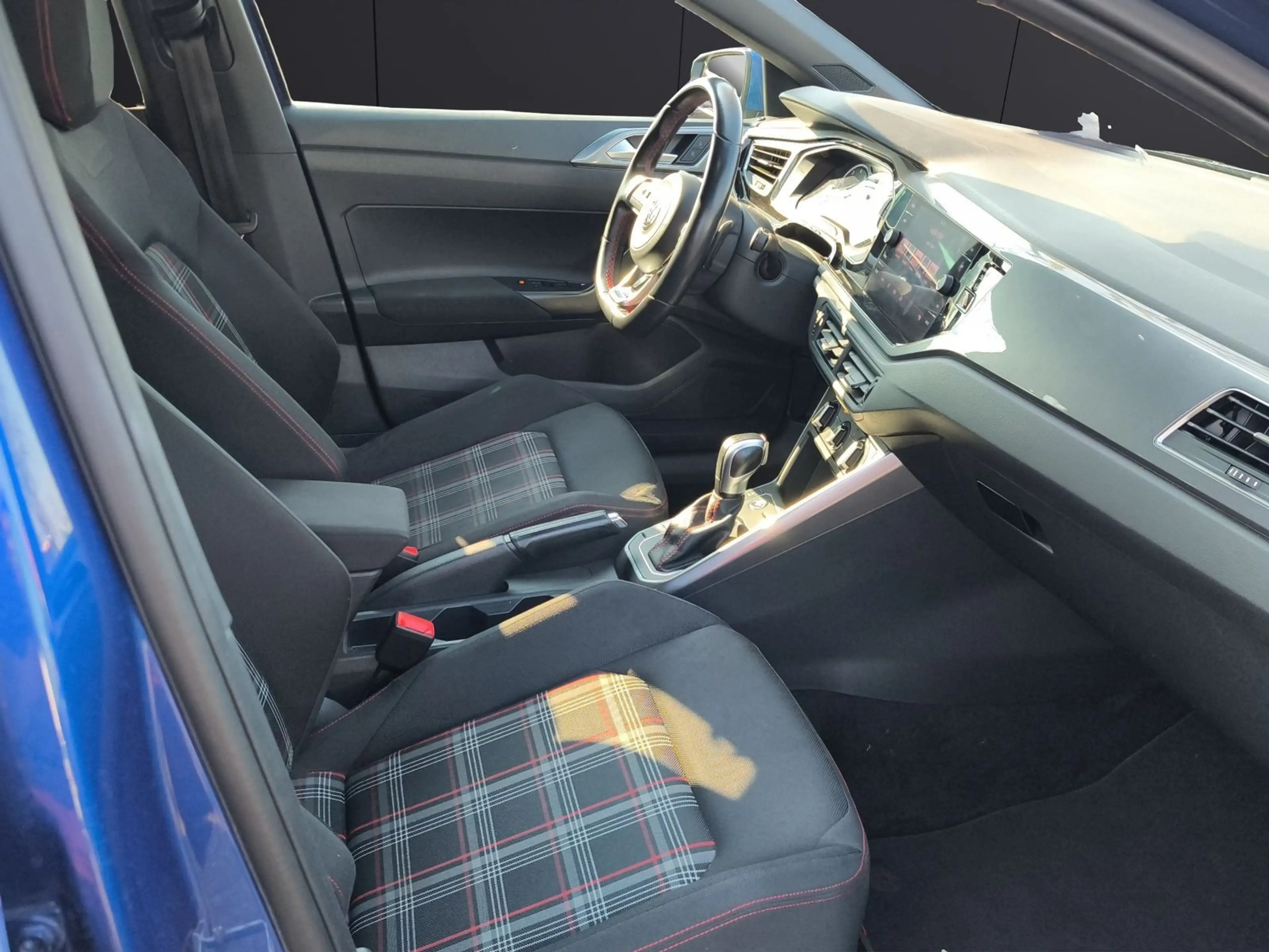 Volkswagen Polo 2.0 TSI GTI OPF (EURO 6d-TEMP) — photo 16