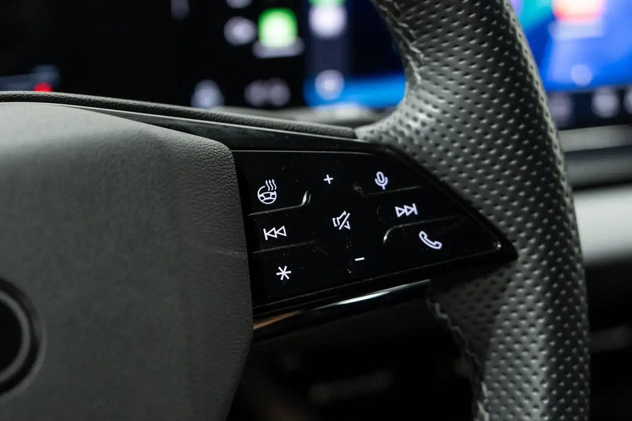 Audi Q6 SUV e-tron 55 Quattro S Line Launch Edition ACC 360°Cam, миниатюра 29