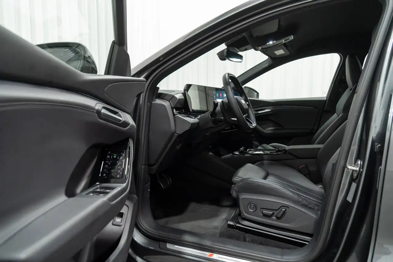 Audi Q6 SUV e-tron 55 Quattro S Line Launch Edition ACC 360°Cam, миниатюра 14
