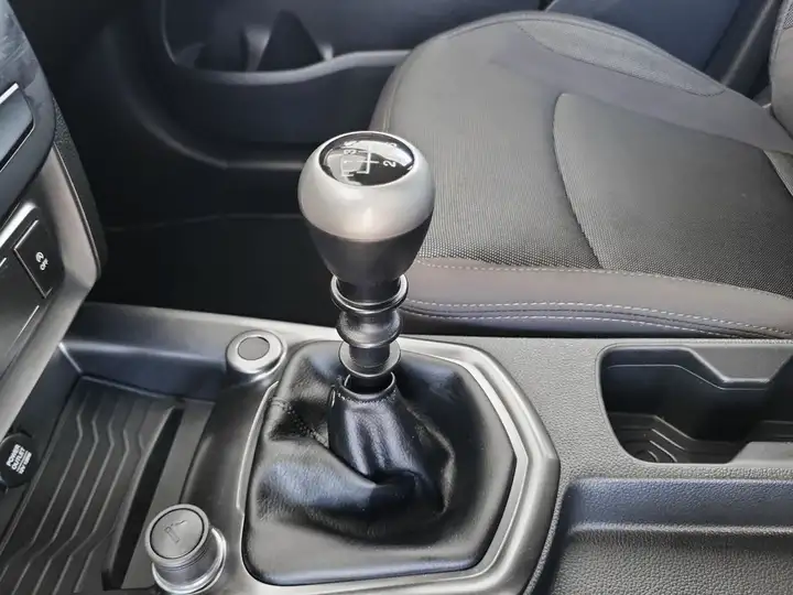 SsangYong Tivoli 2024, foto 14