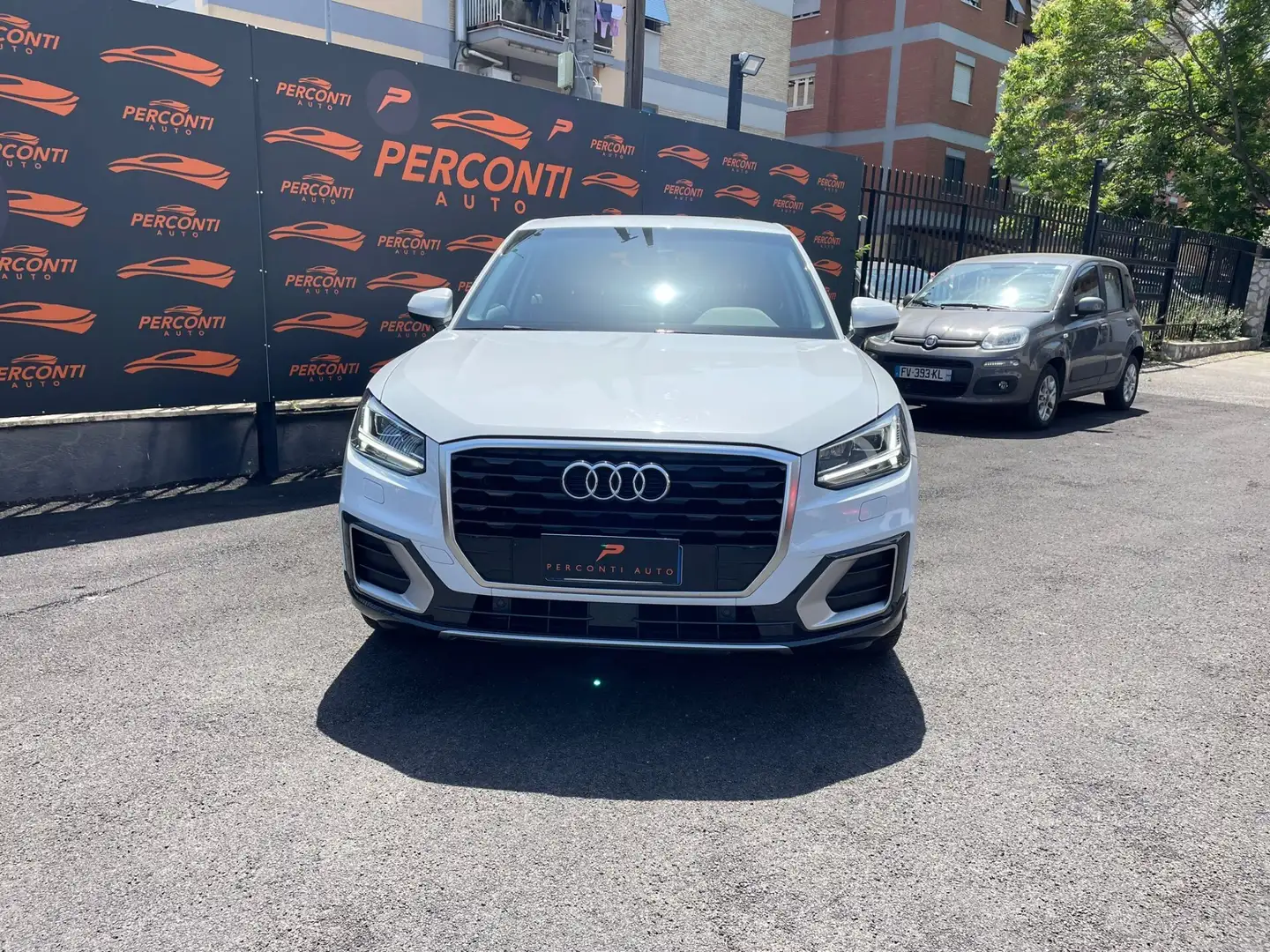 Audi Q2 30 TDI S tronic Admired Weiß - 2