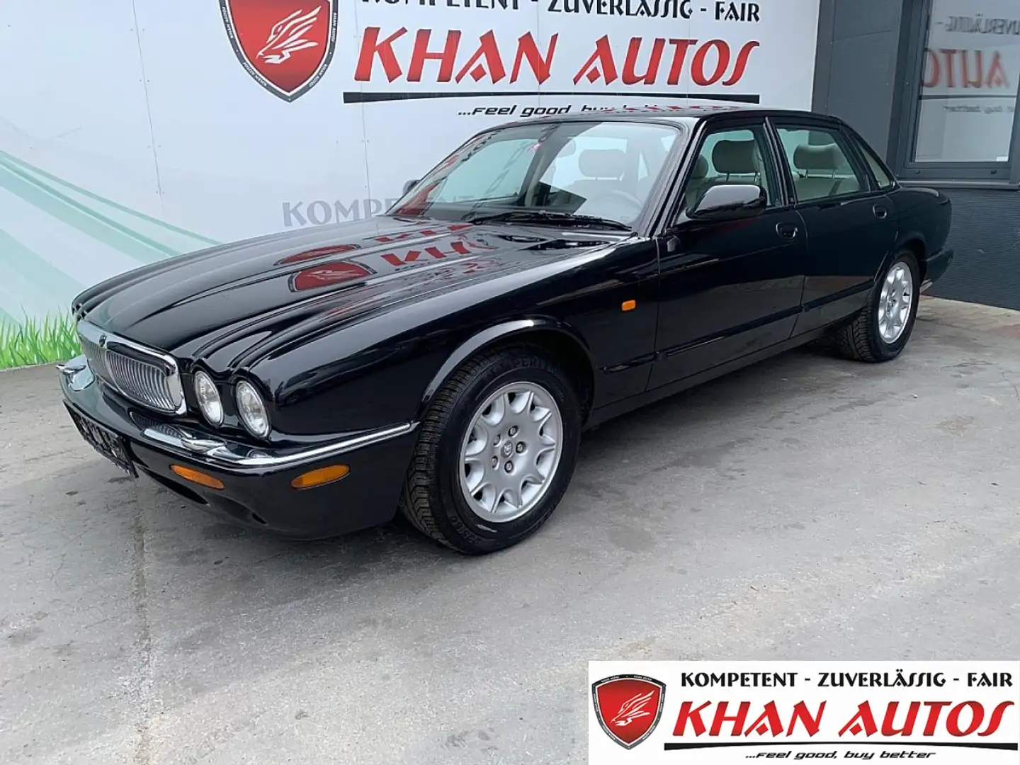 Jaguar XJ 8 4,0 Executive *Leder*Traumzustand* Noir - 1