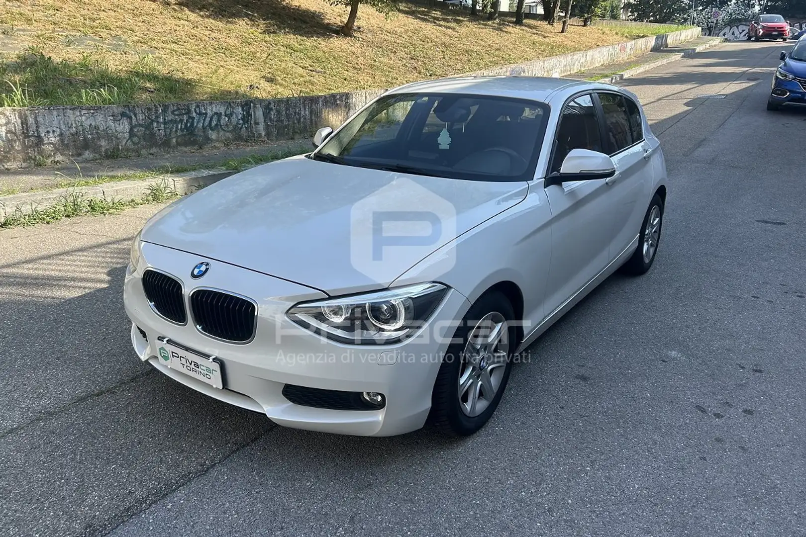BMW 116 116d 5p. Unique Bianco - 1
