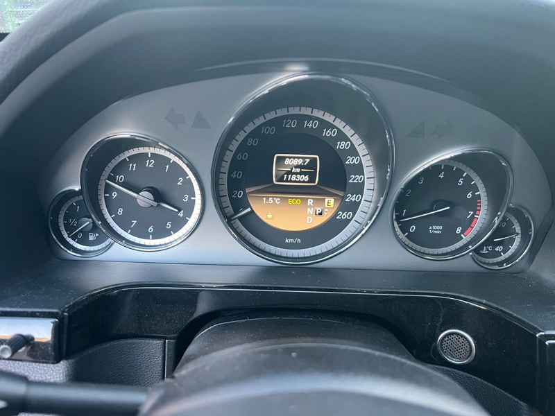 Mercedes-Benz E 200 E T-Modell  BlueEfficiency Avantgarde — photo 14