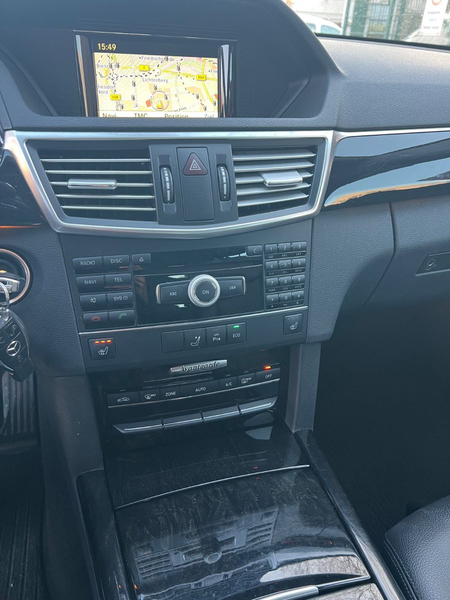 Mercedes-Benz E 200 E T-Modell  BlueEfficiency Avantgarde — photo 15