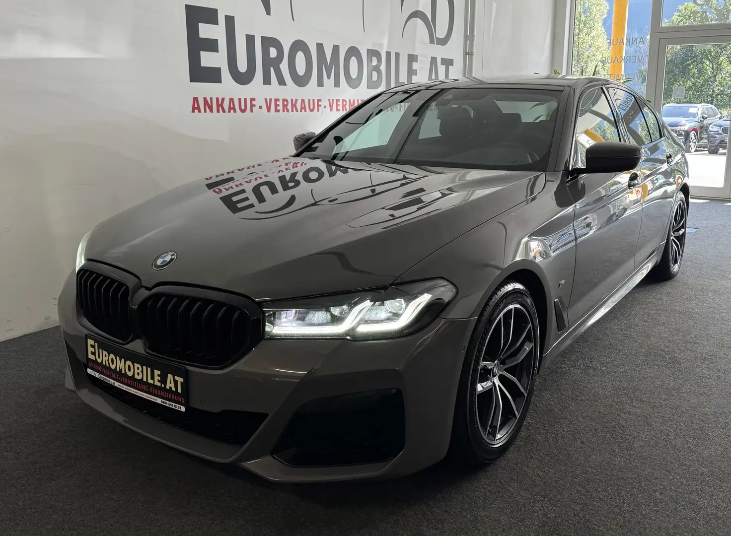 BMW 520 d xDrive M Sport 360*TOTW.*ACC*4-ZON*Shadow-Line* Grau - 1