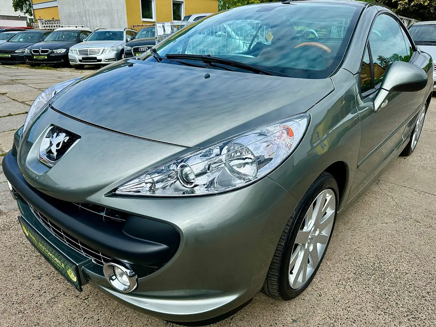 Peugeot 207 CC Cabrio-Coupe Platinum * Automatik * LM * Gris - 1