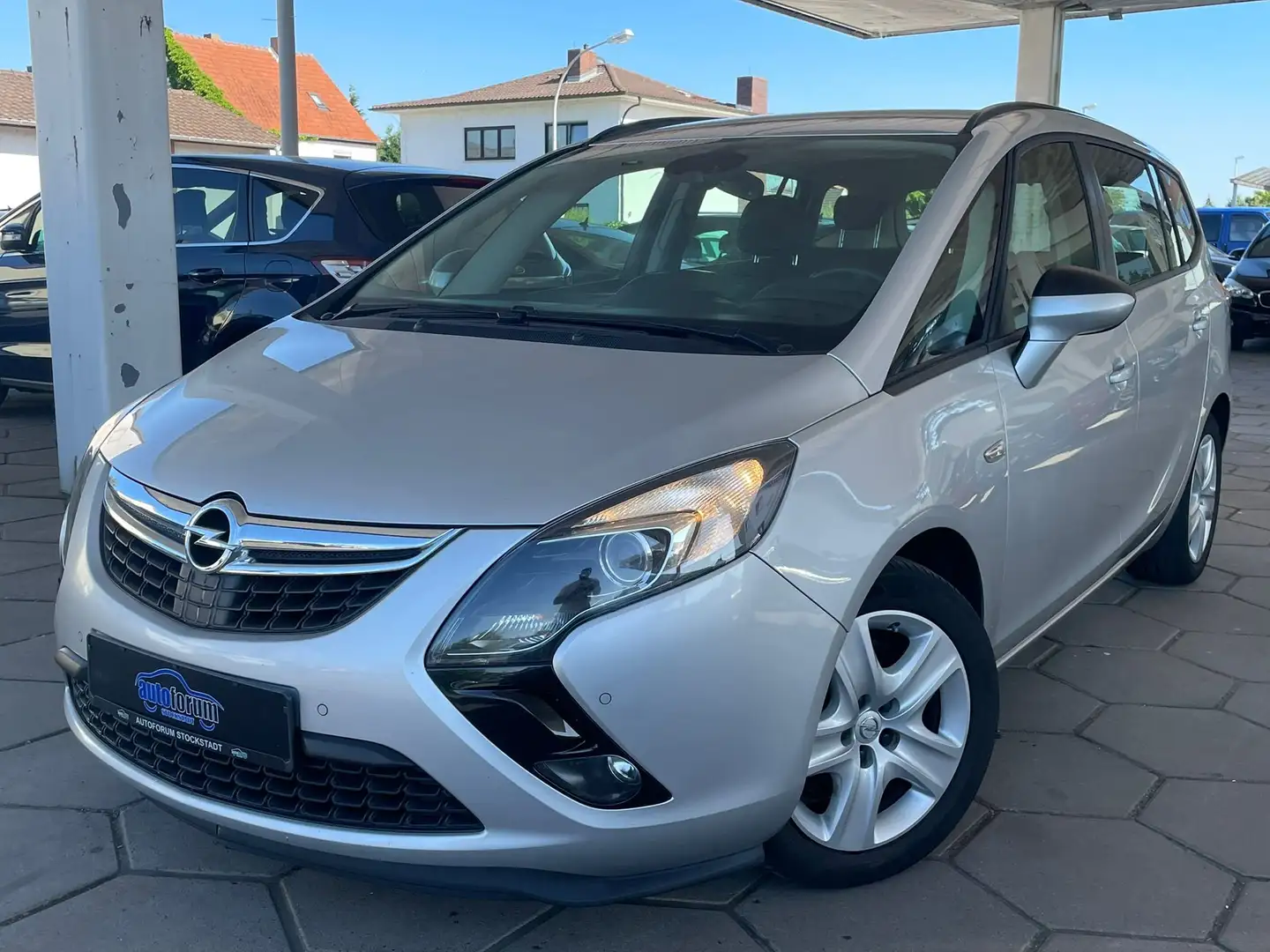 Opel Zafira Tourer 2.0 CDTI Automatik Business Edition NAVI+PDC+SHZ Silber - 1