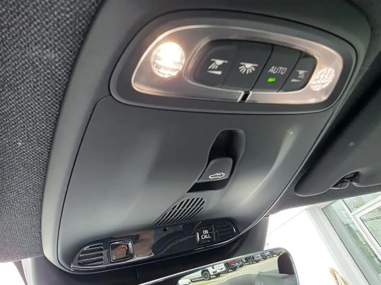 Volvo XC40 снимка Volvo XC40