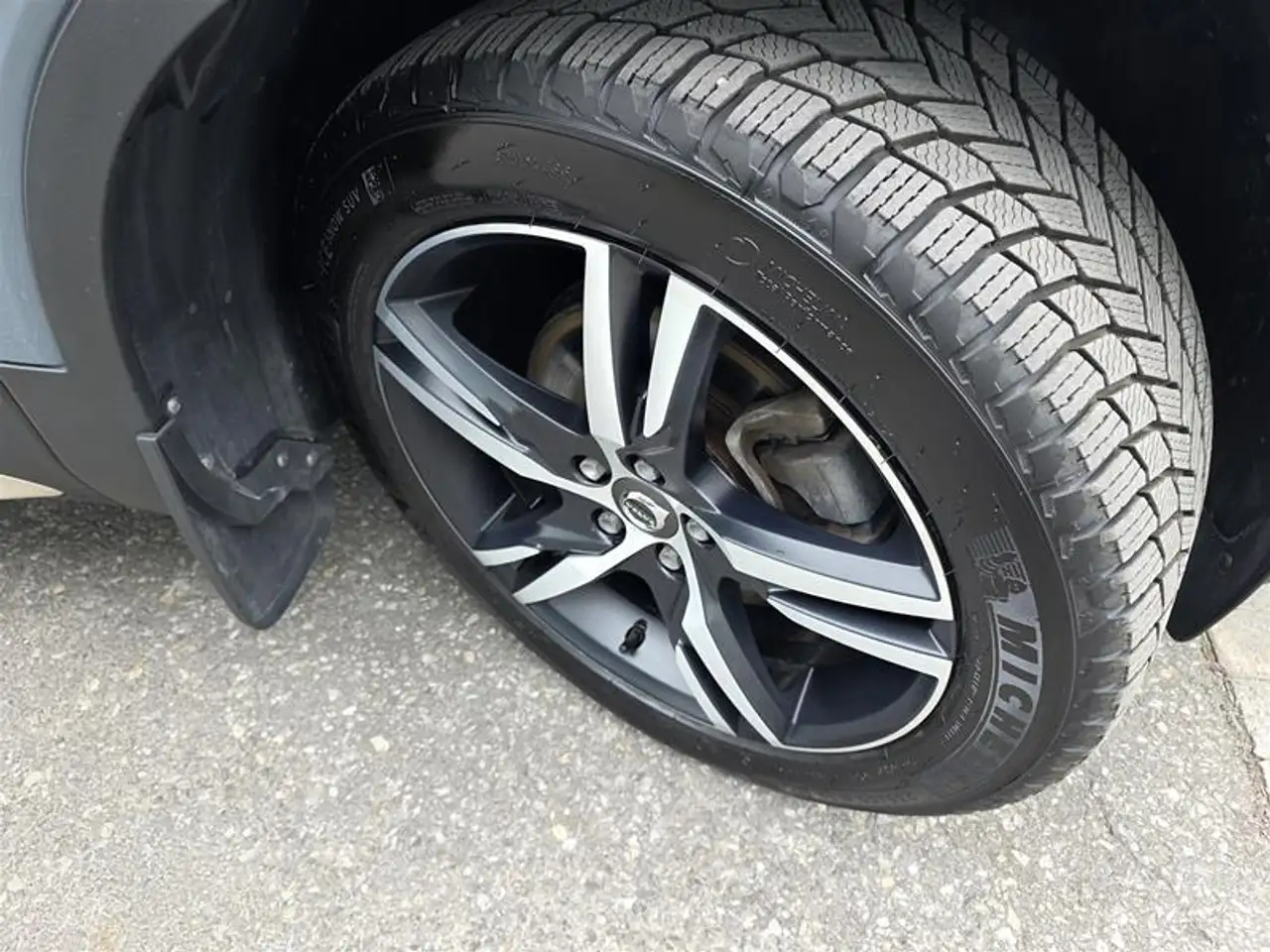 Volvo XC40 снимка Volvo XC40