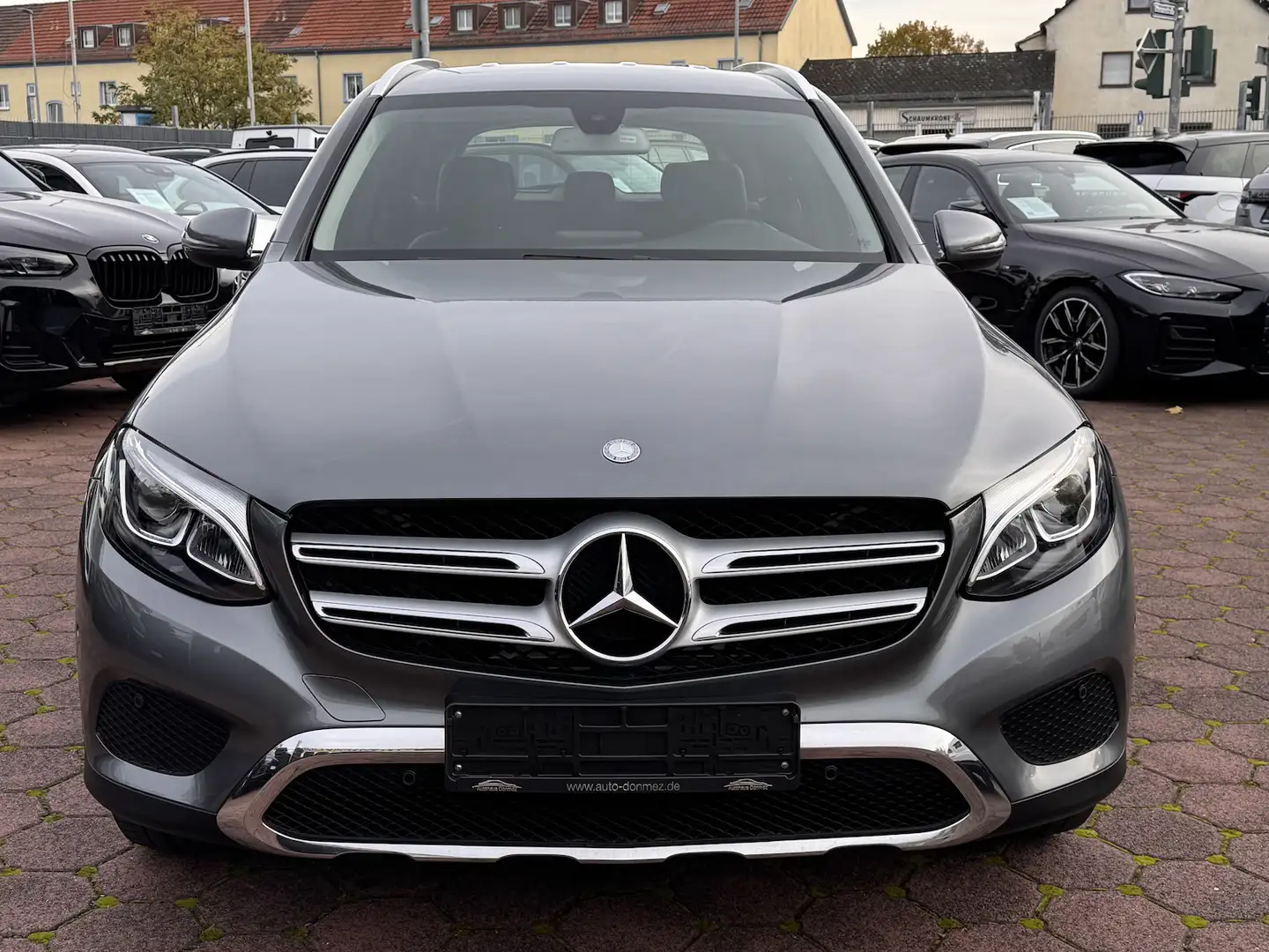 Mercedes-Benz GLC 220 d 4Matic NAVI SZHZ PDC Grau - 2