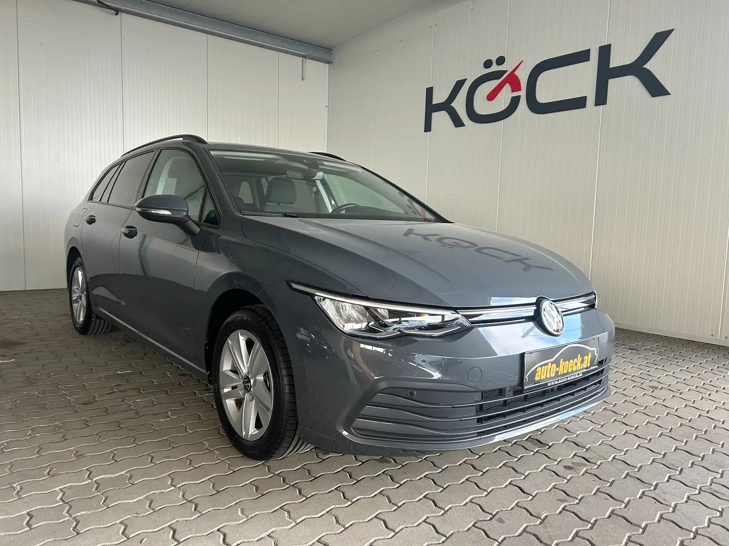 Volkswagen Golf Variant Life Grau - 1