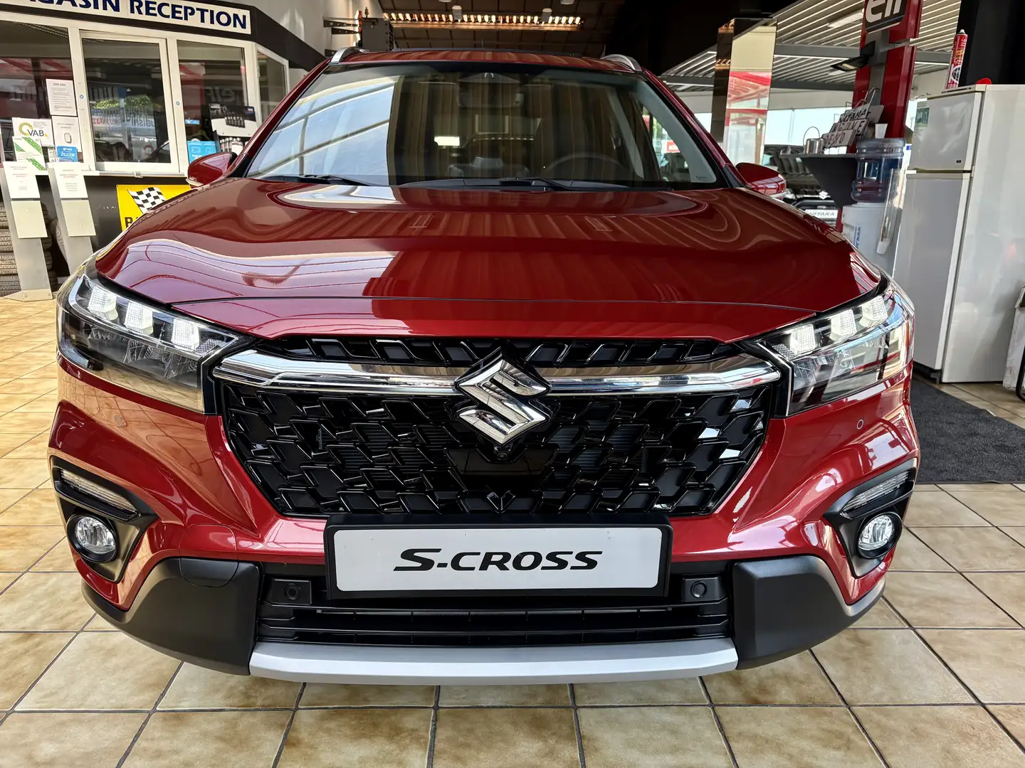Suzuki S-Cross 1.4 Turbo MHEV 48V GLX SP - NEUF / STOCK Rood - 2