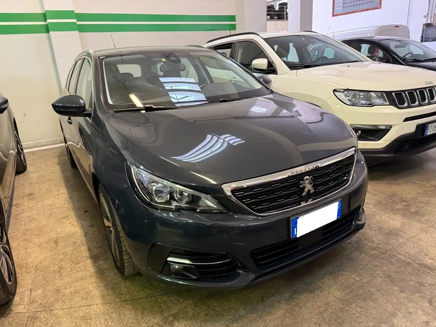 Peugeot 308 308 SW 1.5 bluehdi Active s&s EAT6 AUTOMATICA Nero - 2