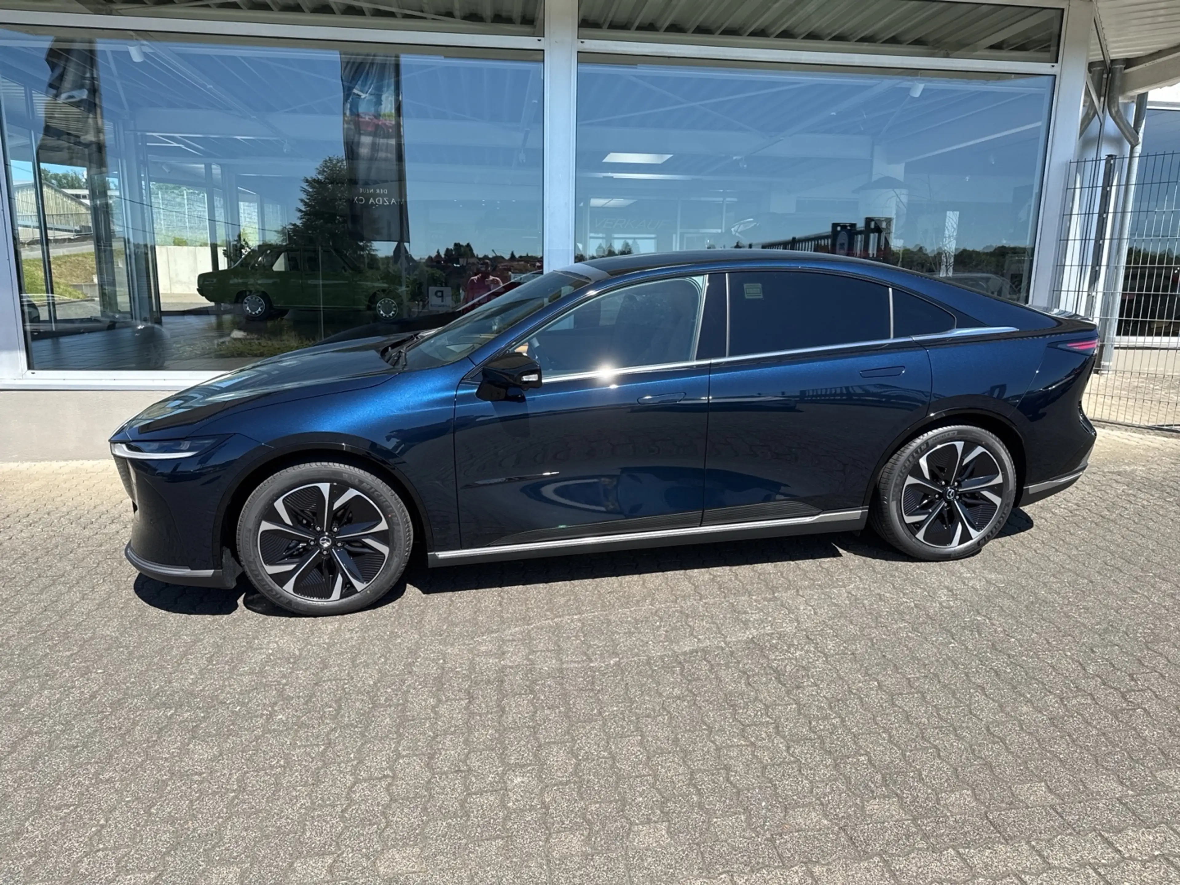 Mazda 6e Takumi Plus — photo 2