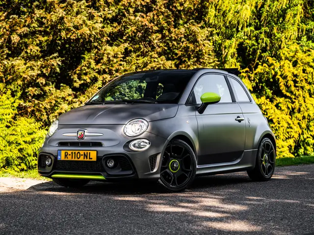 Abarth 595 Turismo 1.4 T-Jet Abarth 70th Anniversary
