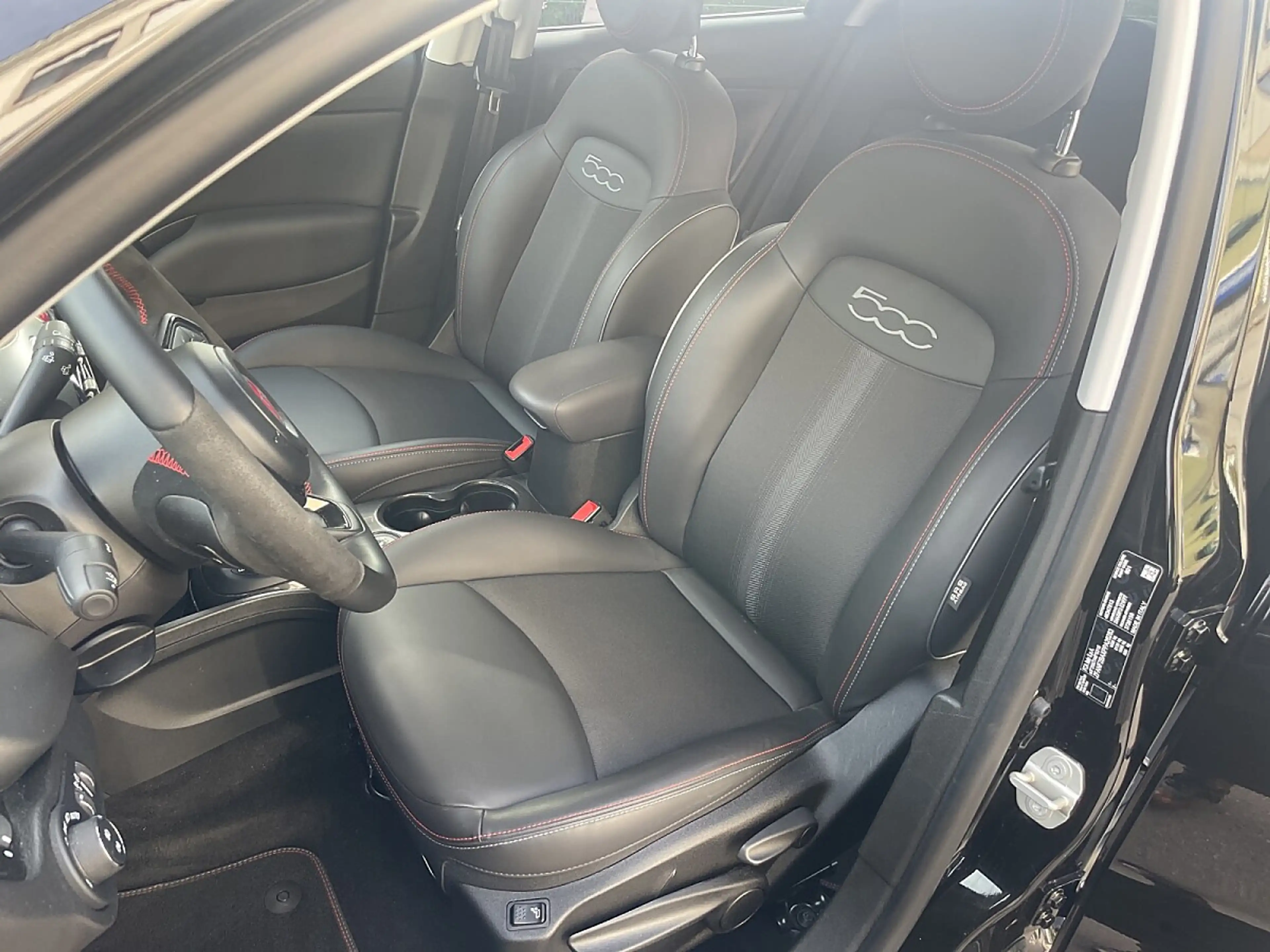 Fiat 500X Hybrid 130 7-Gang eDCT Sport TOP-Ausstattung € ... — photo 6