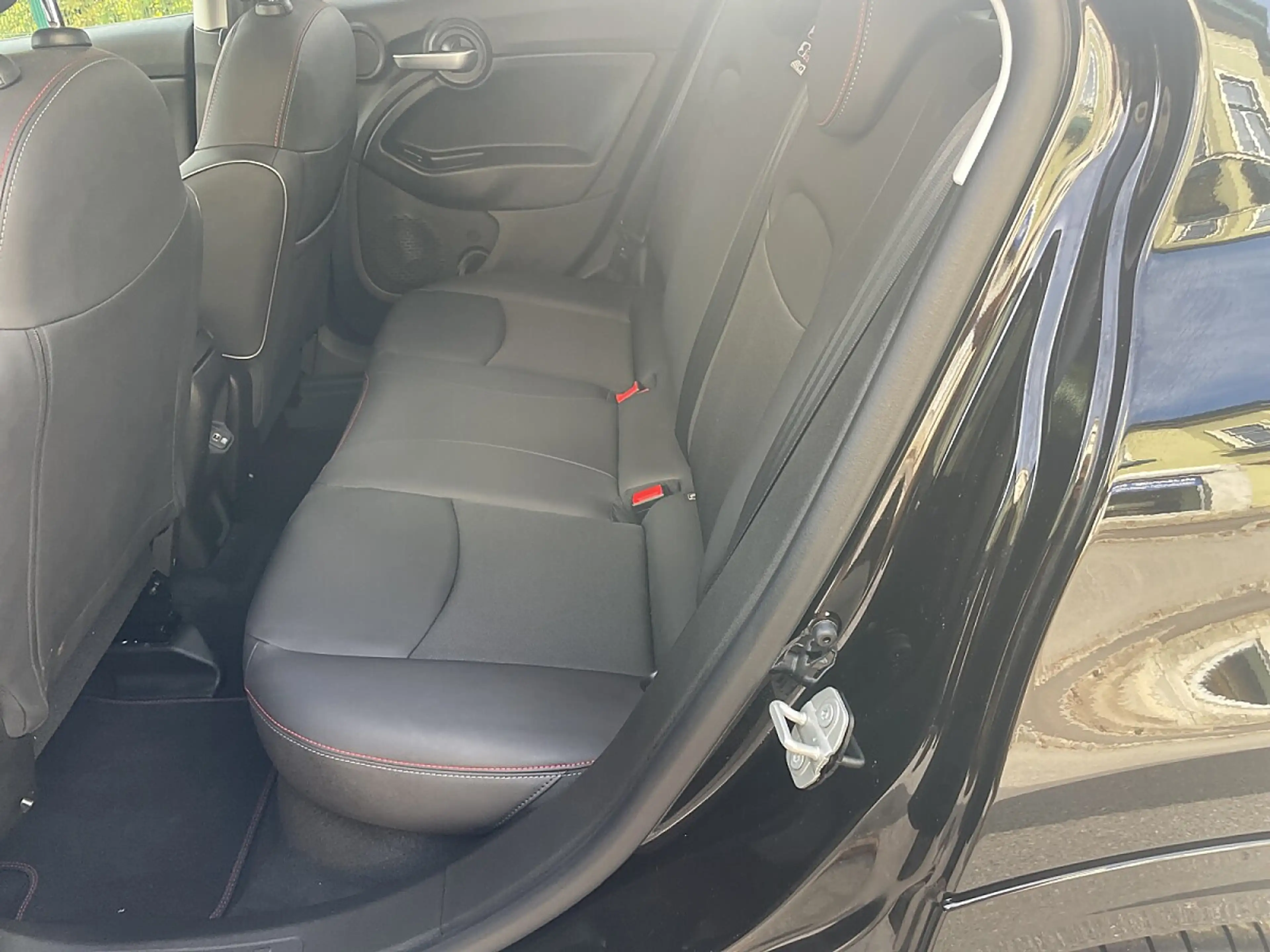 Fiat 500X Hybrid 130 7-Gang eDCT Sport TOP-Ausstattung € ... — photo 7