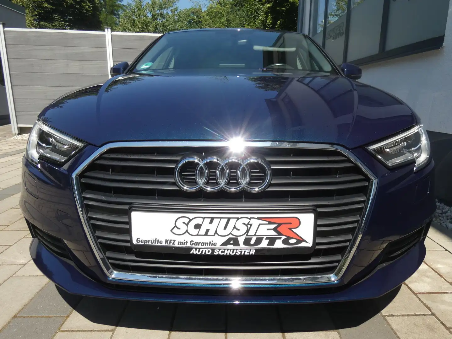 Audi A3 Sportback Standheizung Xenon Blau - 1